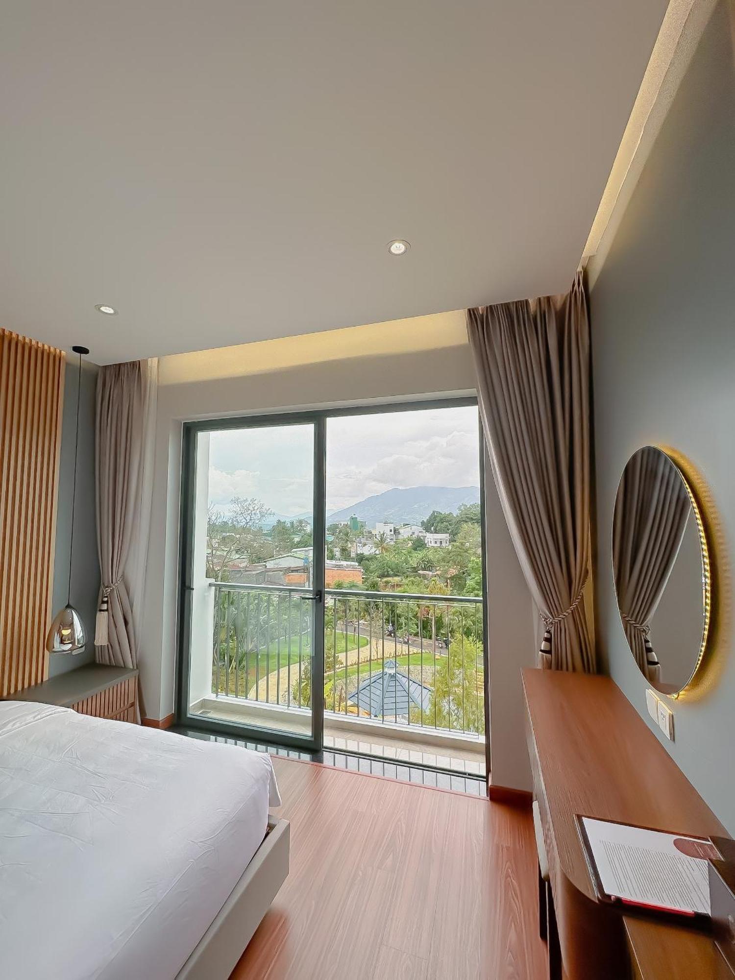 Sunflower Hotel & Resort Баолок Екстер'єр фото